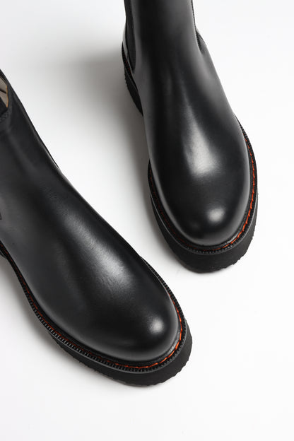 Boots Single Stack Chelsea in Schwarz R13
