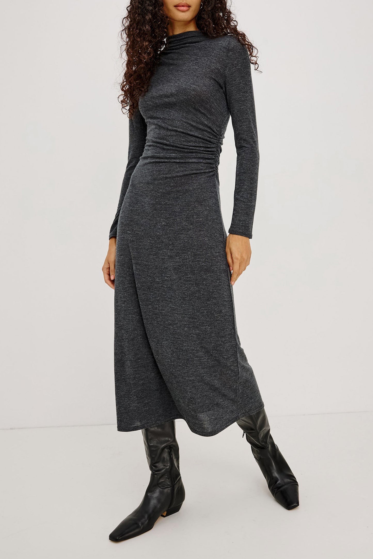 Abito Margaret in Charcoal