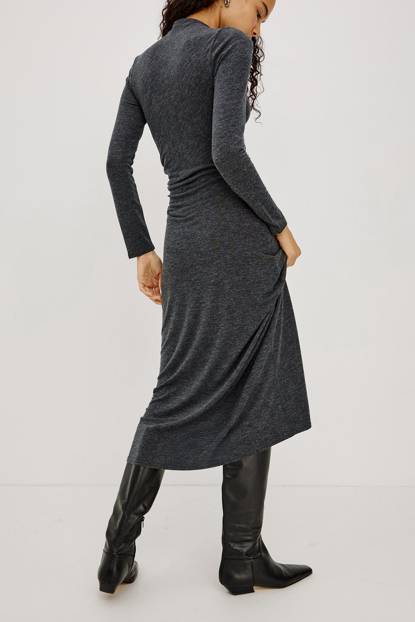 Abito Margaret in Charcoal