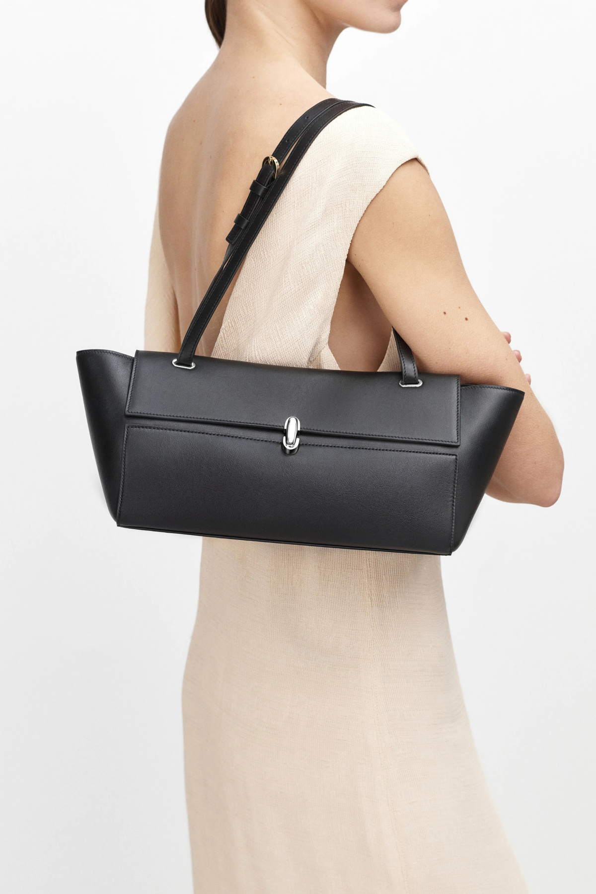 Tasche Symmetry Trapeze in Schwarz Savette