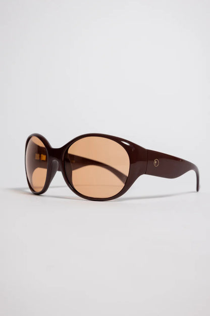 Sonnenbrille 1225 Madison Ave in Bordeaux Side Eye