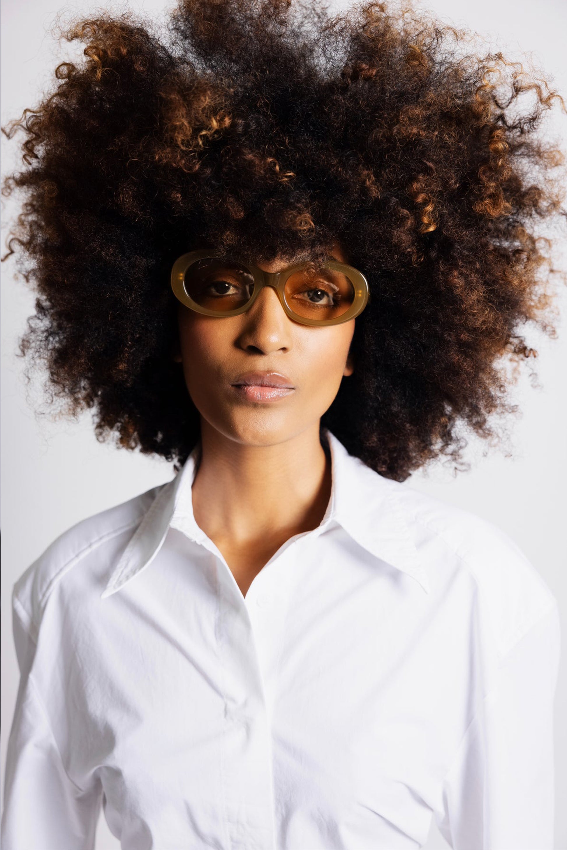 Sonnenbrille 141 Waverly Pl in Olive Side Eye