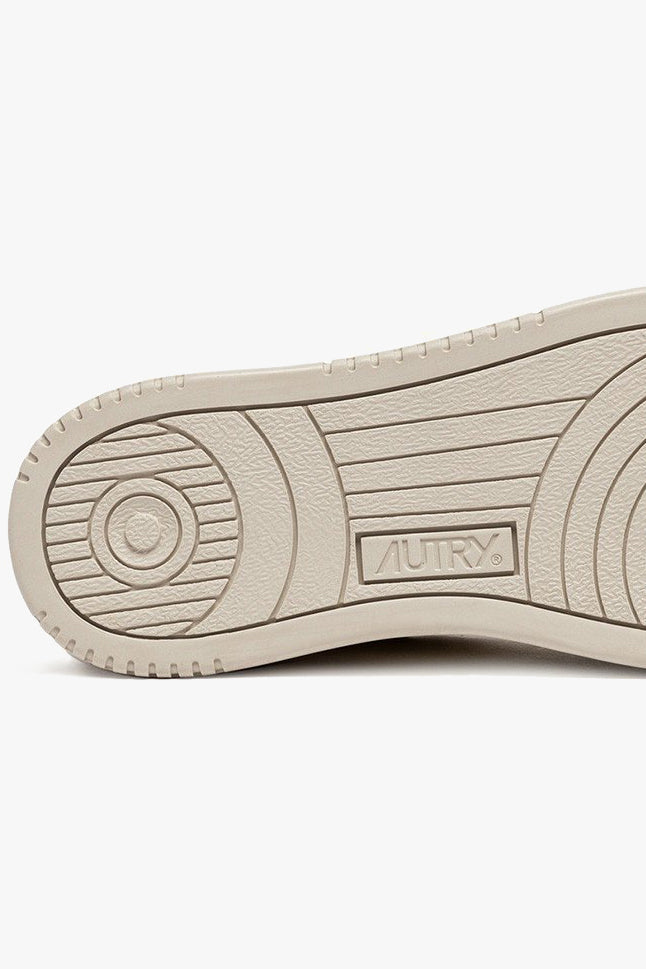 Sneaker Medalist in Marshmallow/BurgundyAutry - Anita Hass