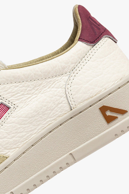 Sneaker Medalist in Marshmallow/BurgundyAutry - Anita Hass