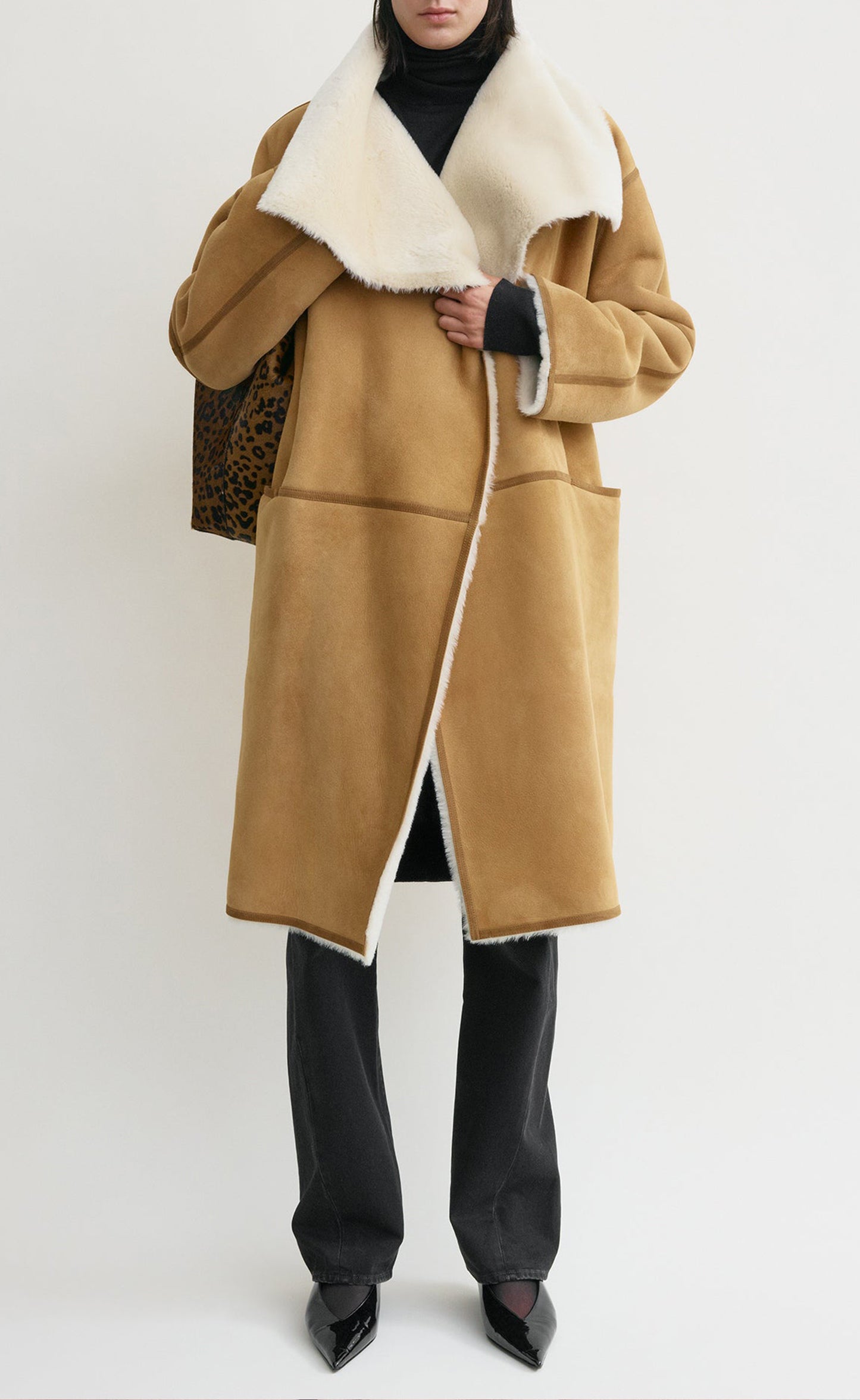 Mantel Draped Shearling in TanToteme - Anita Hass