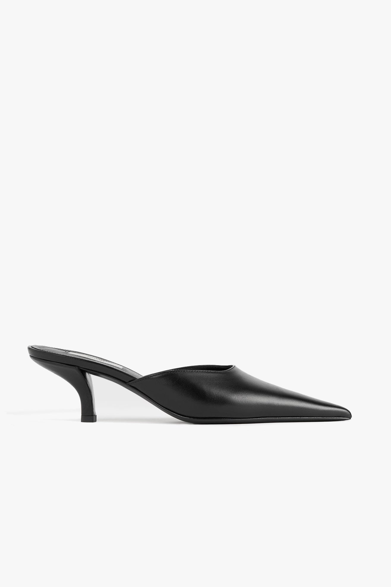Mules Sharp en negro Toteme - Anita Hass
