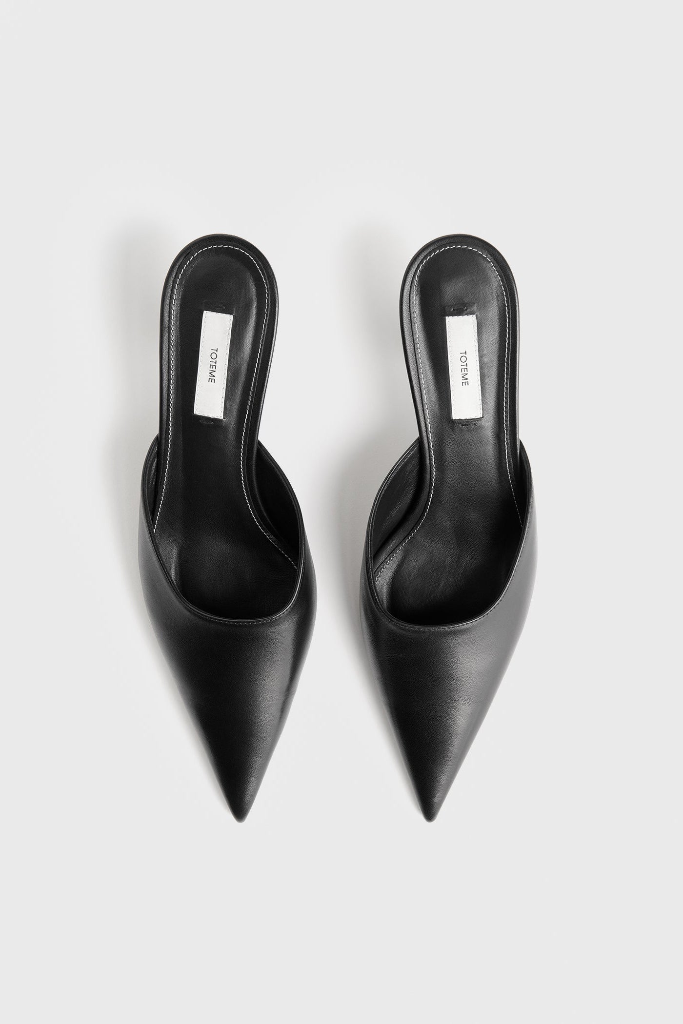 Mules Sharp en negro Toteme - Anita Hass