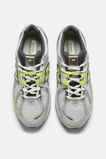 Sneaker 1906R in Silver/Neon Green