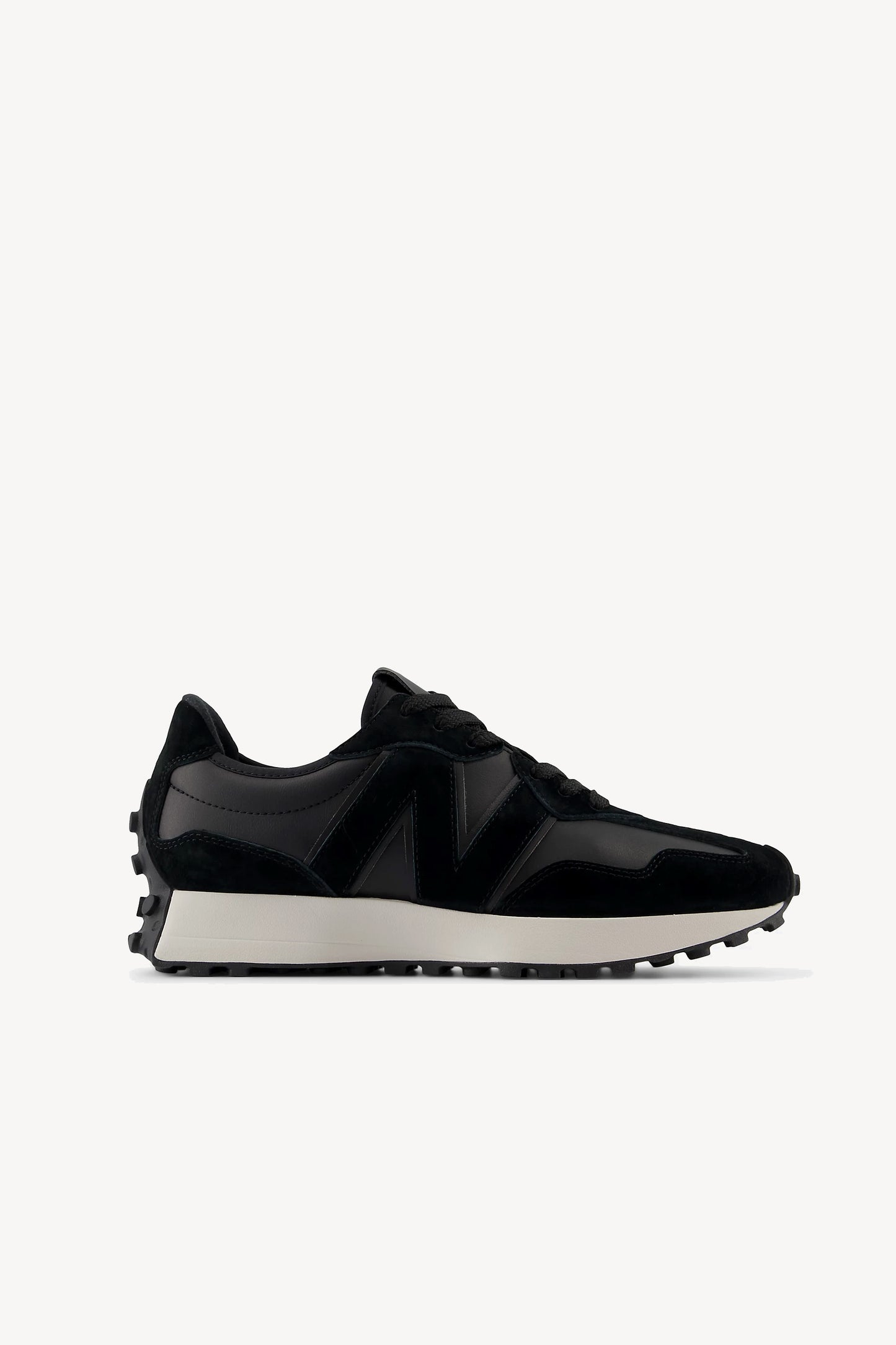 Sneaker 327 in Black PhantomNew Balance - Anita Hass