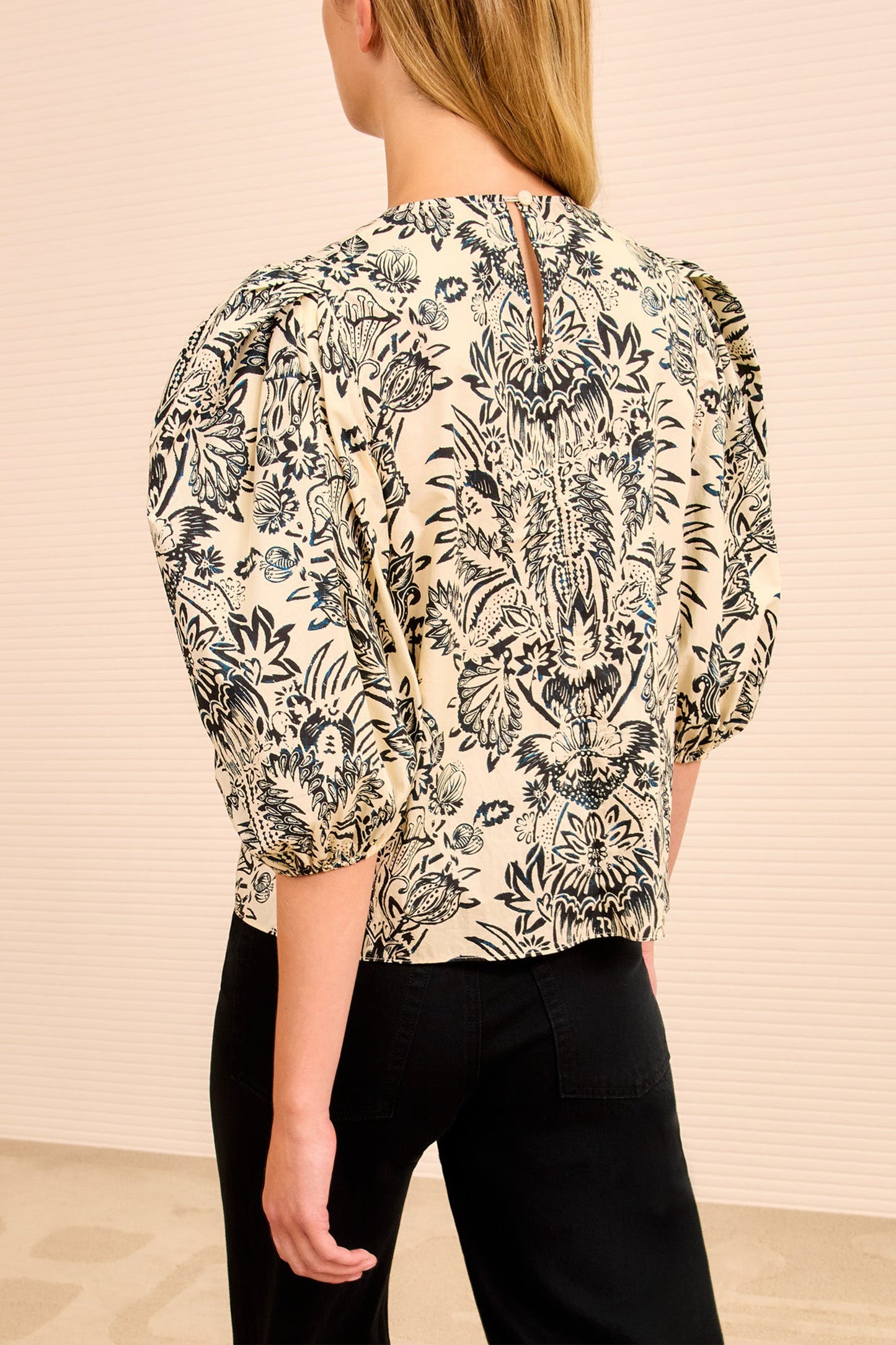 Blouse Frantiska in Ivory Flora