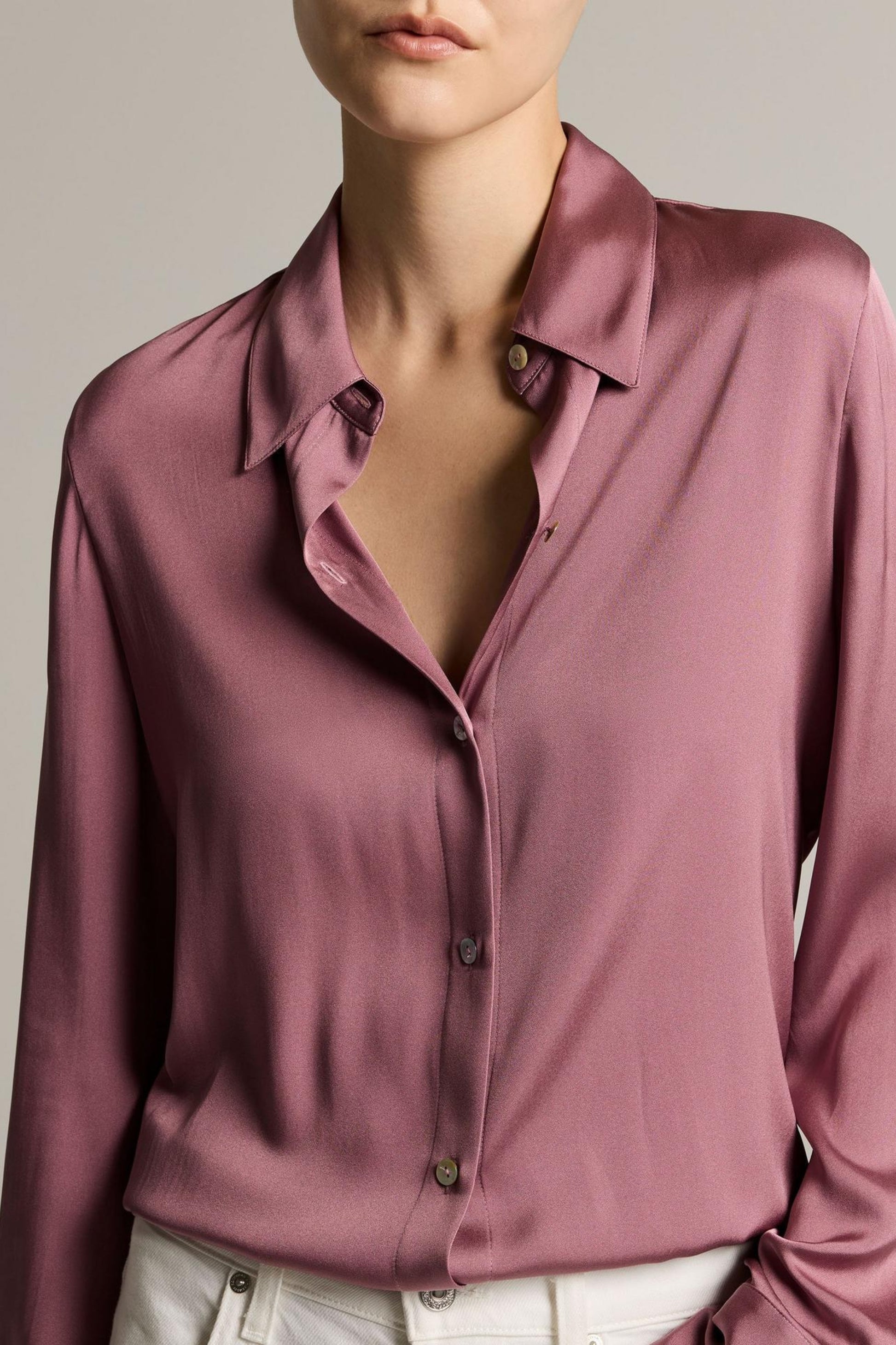 Bluse Slim Fit in Dusty Peony Vince