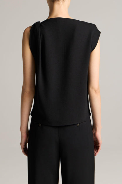 Top Draped Shoulder in Schwarz Vince