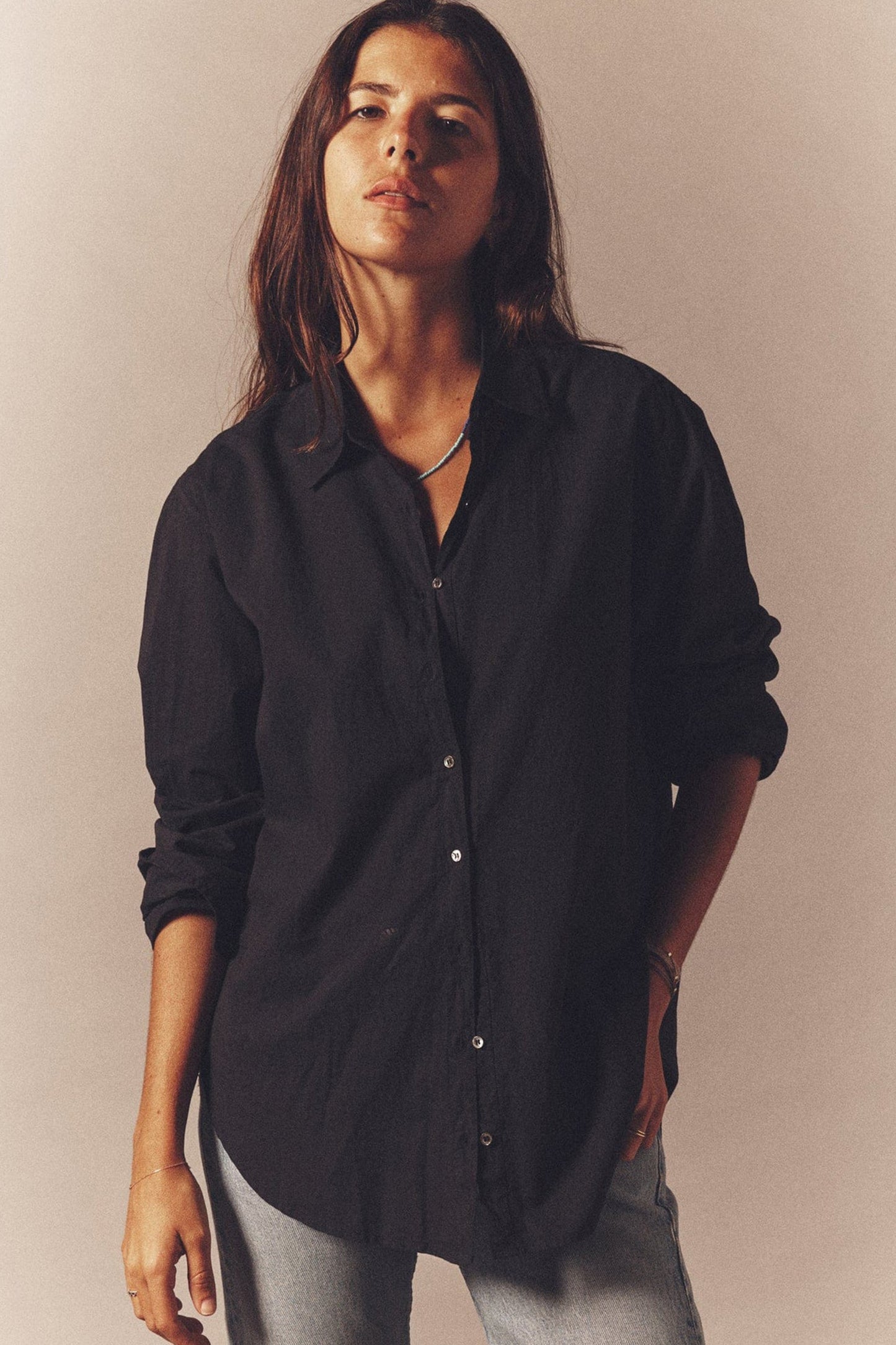 Bluse Beau in Schwarz Xírena