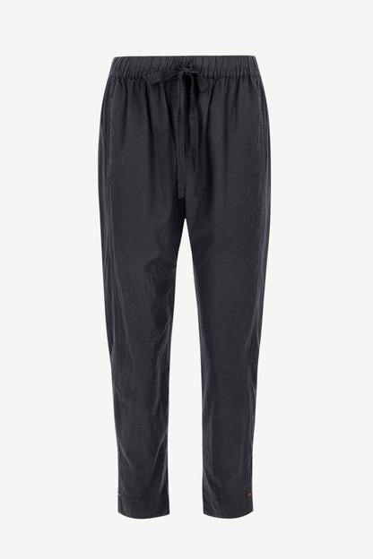 Hose Draper in Schwarz Xírena