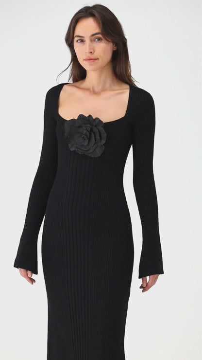Kleid mit Blume in Schwarz