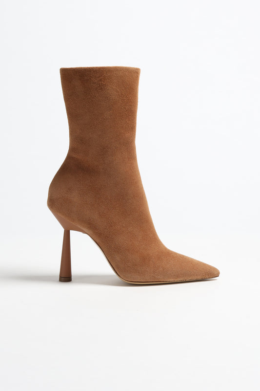 Stiefel Rosie 7 Suede in TanGia x RHW - Anita Hass