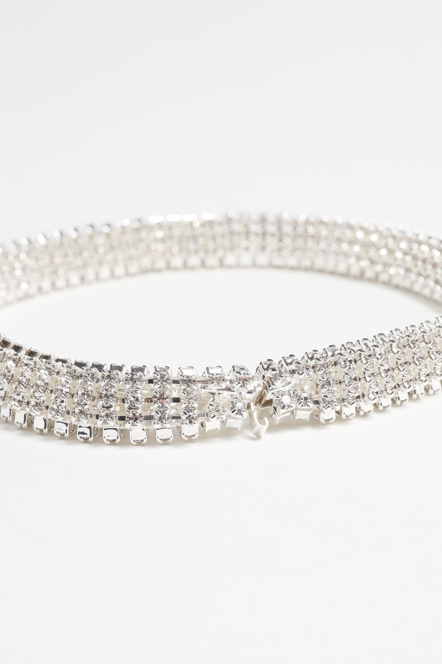 Halskette mit Kristallen in SilberMagda Butrym - Anita Hass