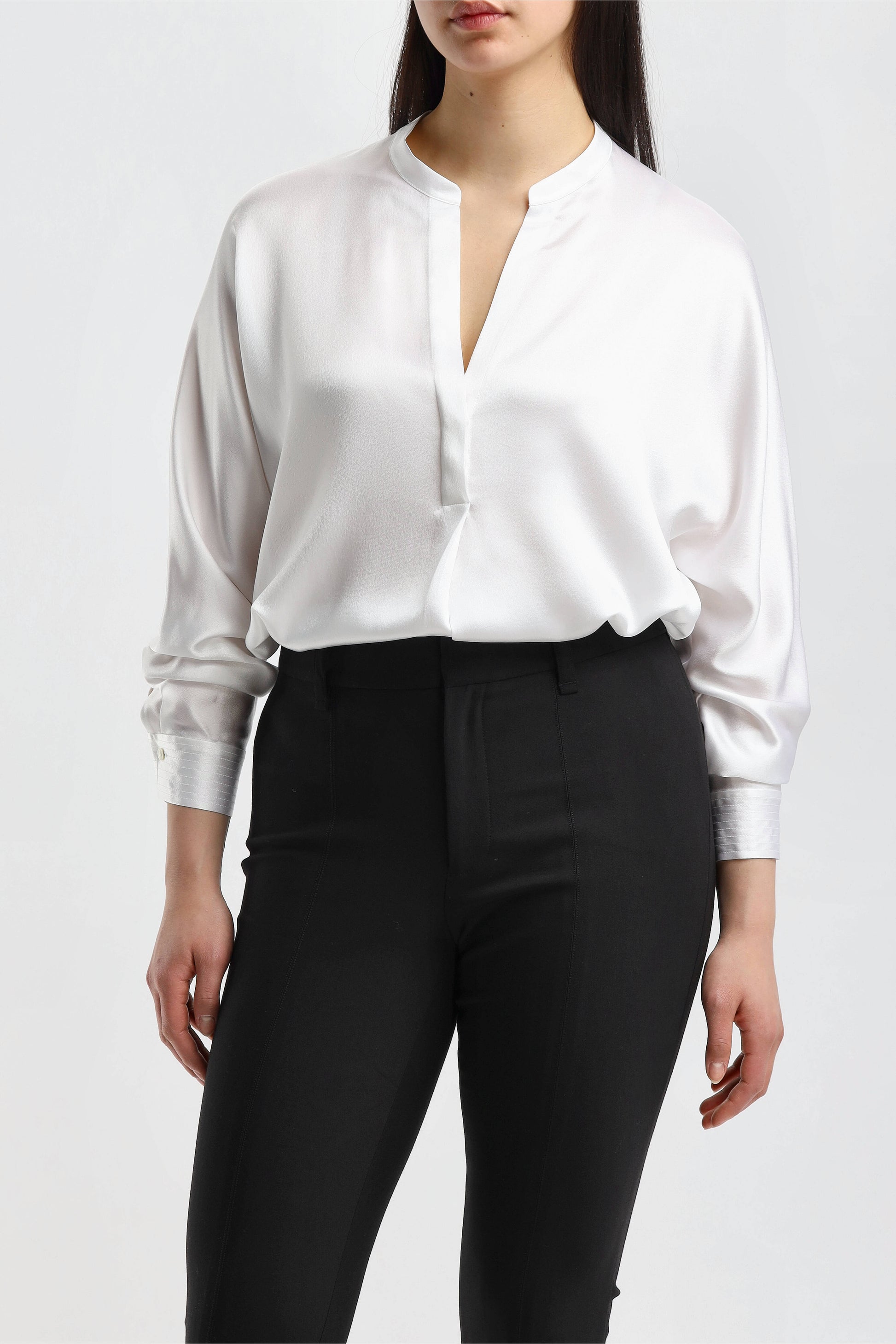Seidenbluse Band Collar in Optic WhiteVince - Anita Hass