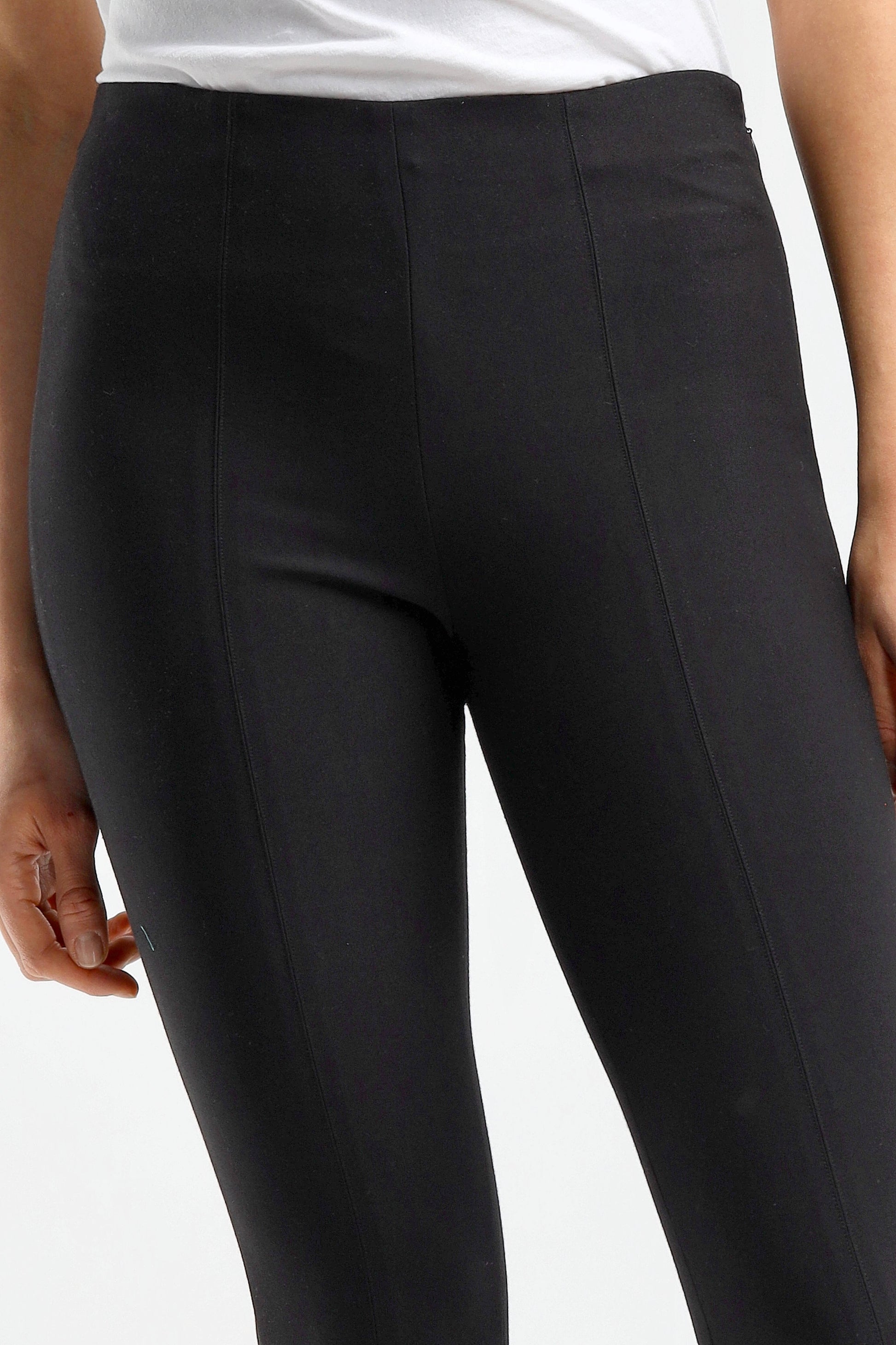 Leggings Stitch Front in SchwarzVince - Anita Hass