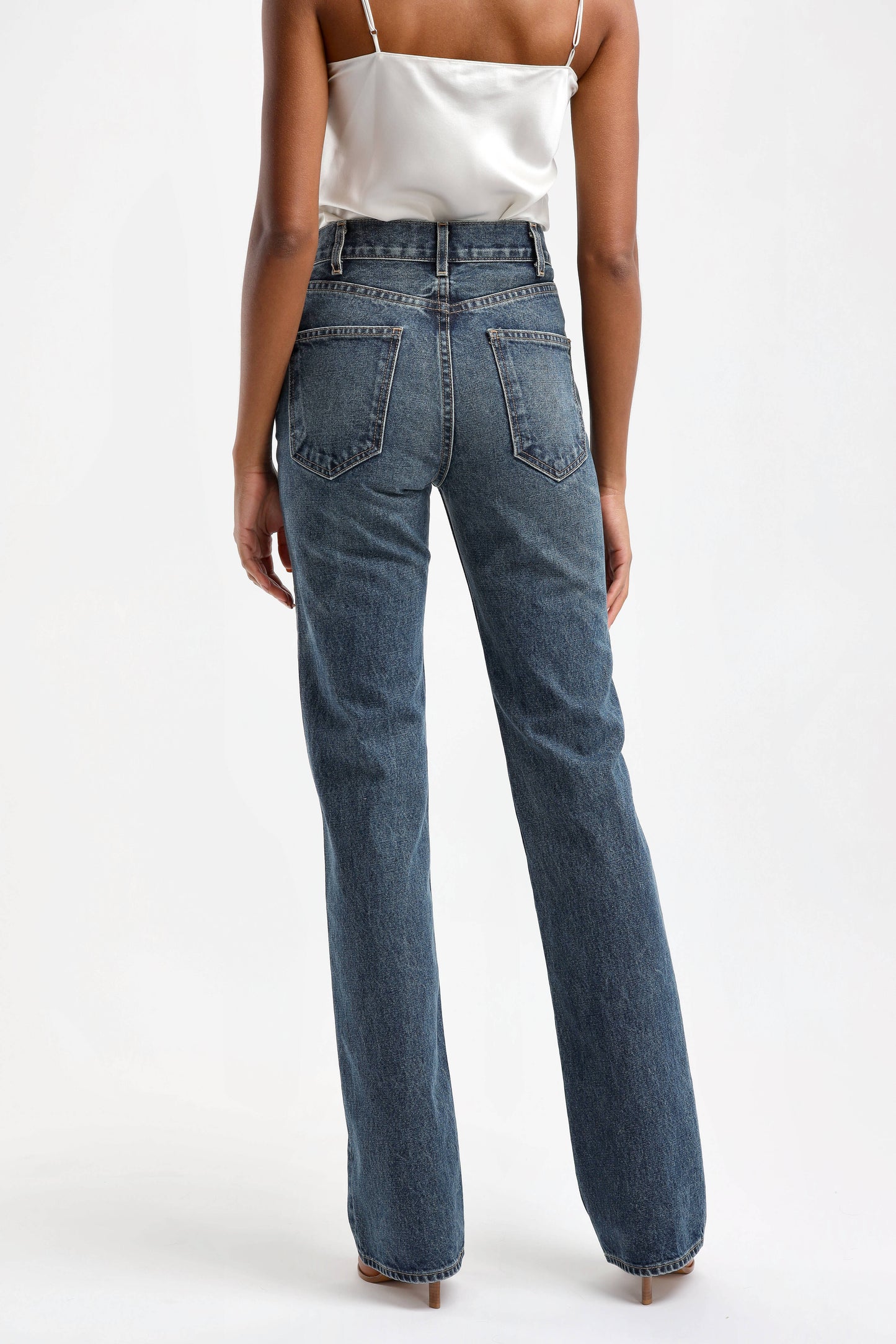 Jeans Joan in Simon WashNili Lotan - Anita Hass