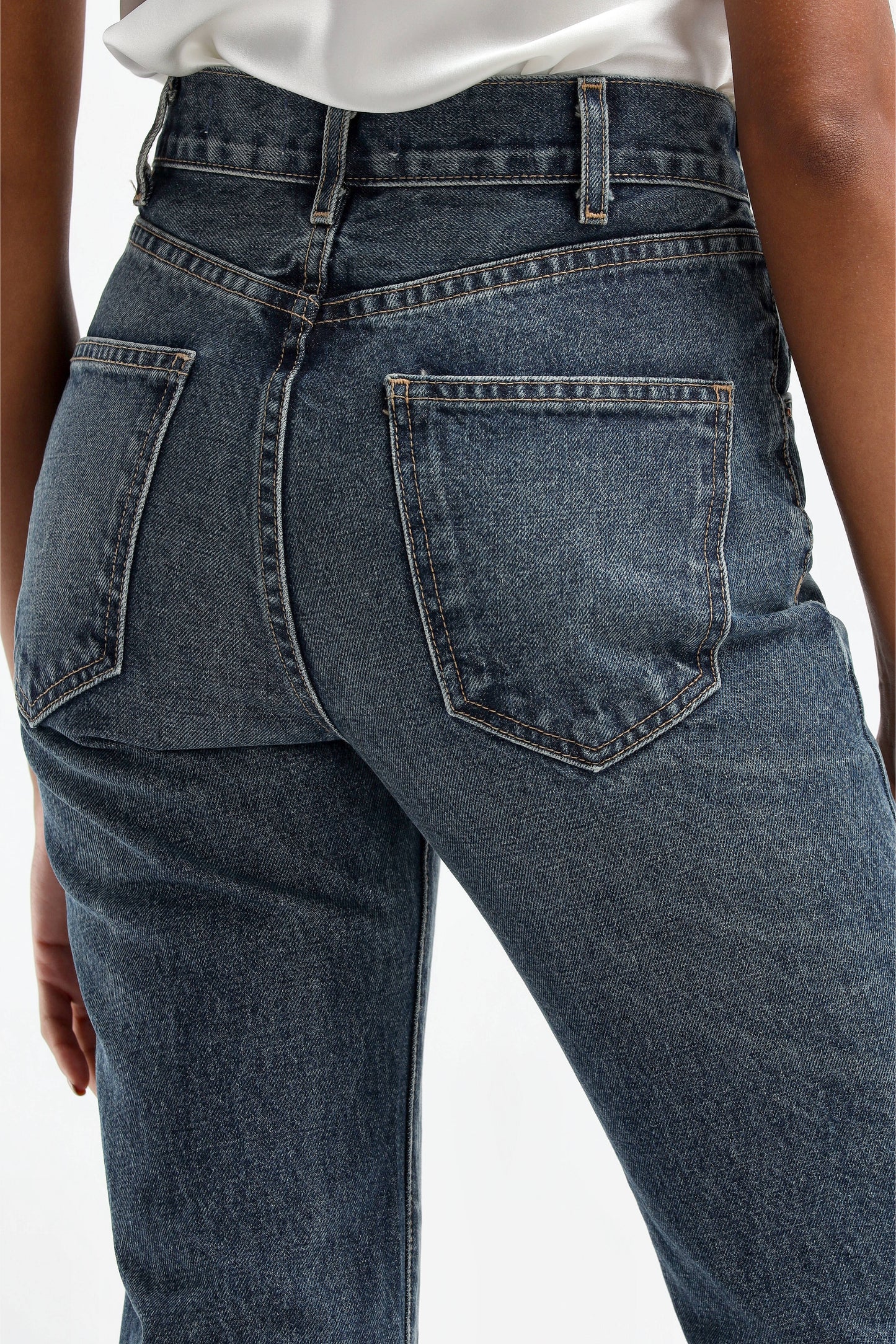 Jeans Joan in Simon WashNili Lotan - Anita Hass