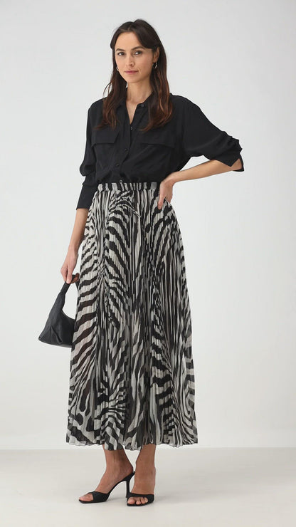 Skirt with zebra print