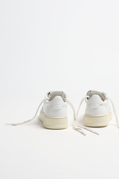 Sneaker Medalist Low in Weiß Autry