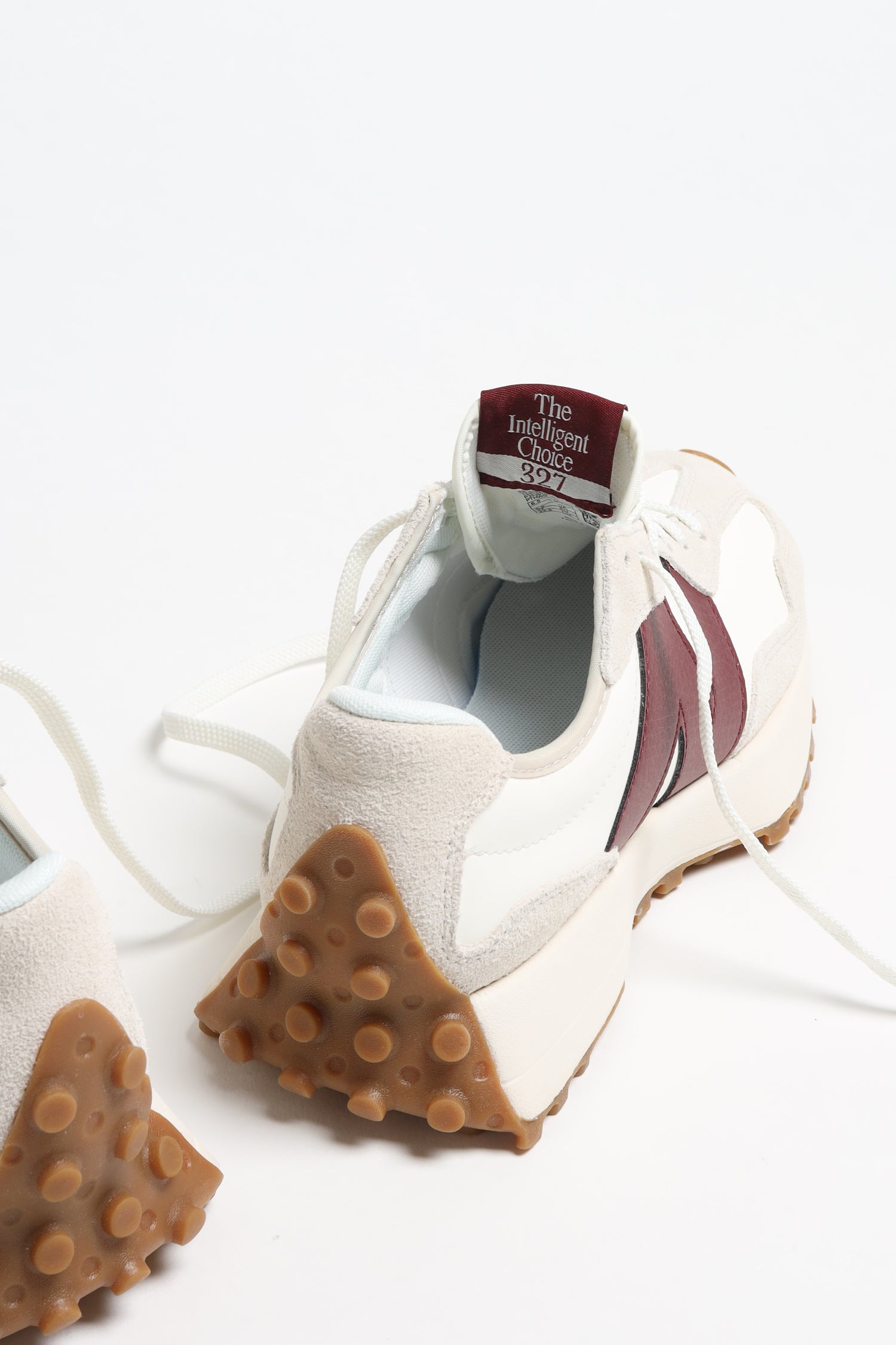Sneaker 327 in Moonbeam/Classic Burgundy New Balance
