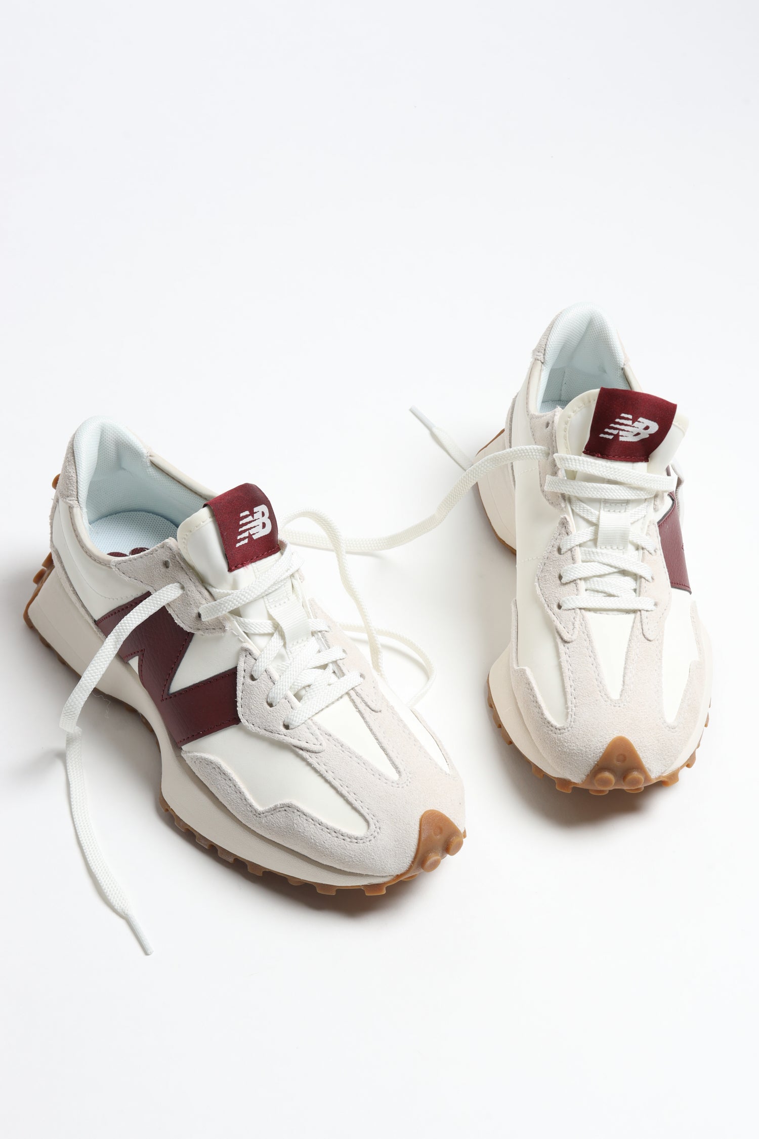 Sneaker 327 in Moonbeam/Classic Burgundy New Balance