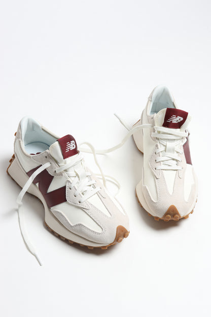 Sneaker 327 in Moonbeam/Classic Burgundy New Balance