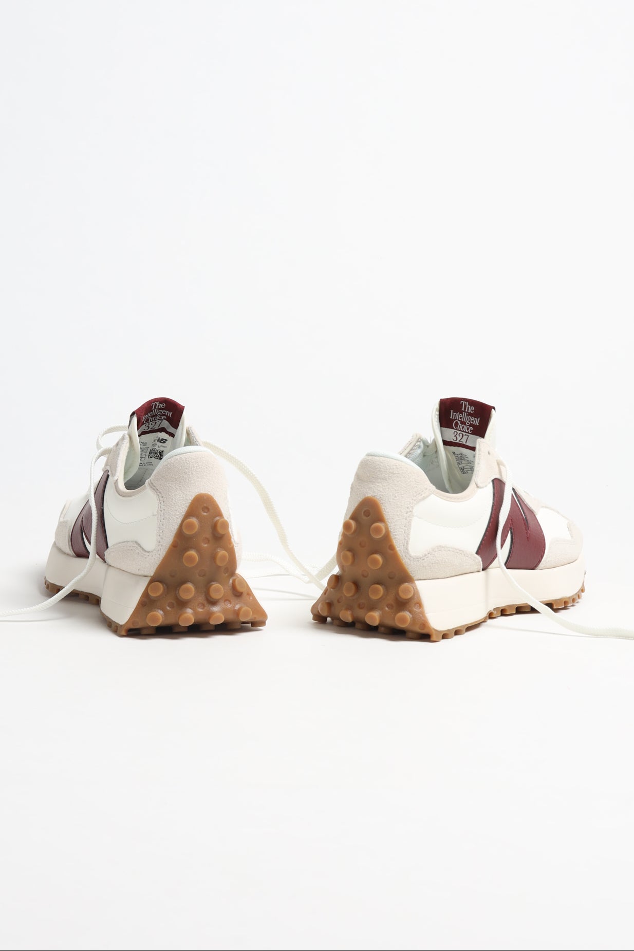 Sneaker 327 in Moonbeam/Classic Burgundy New Balance